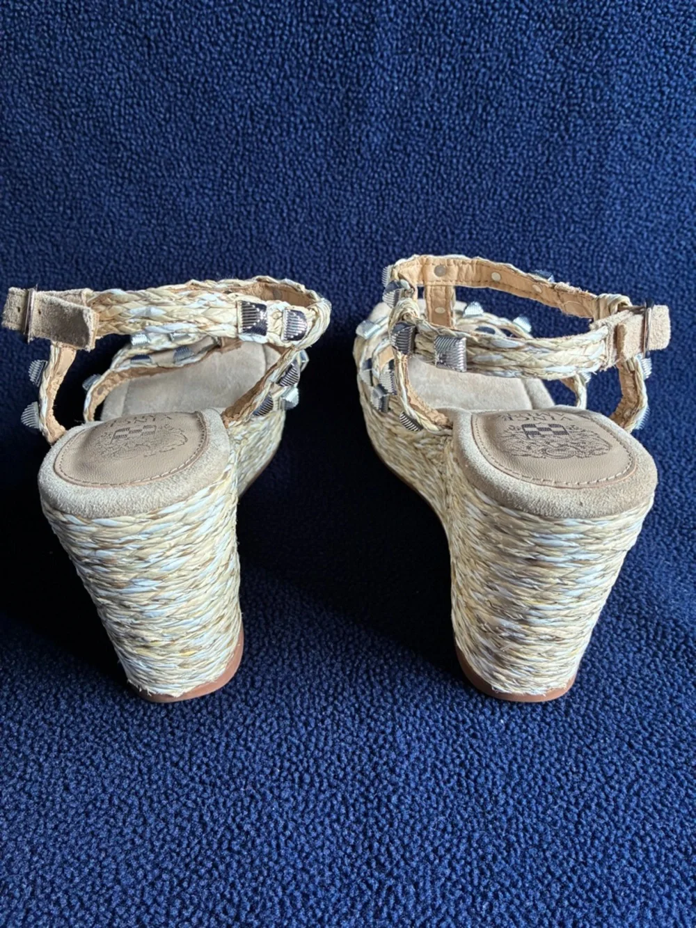 Vince Camuto Studded Espadrille Wedge Sandals Boho T-Strap Size 7 EU 37.